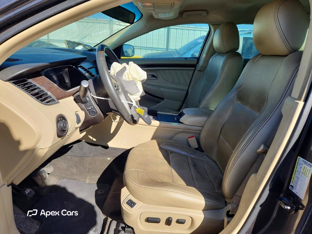 Ford Taurus 2015