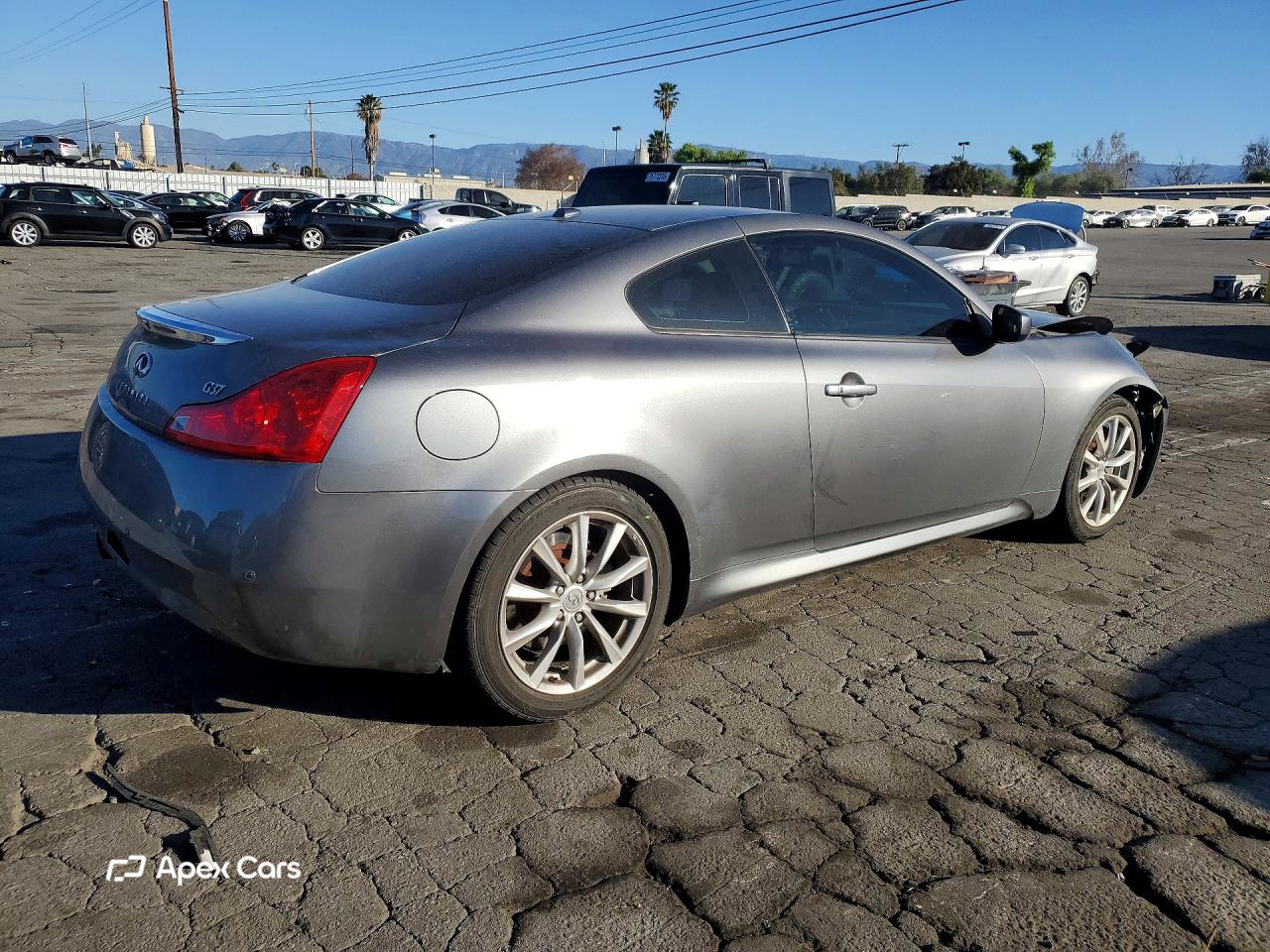 Infiniti G 2012