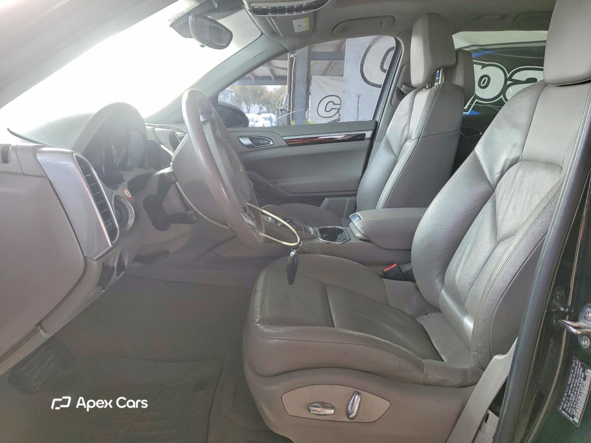 Porsche Cayenne 2012