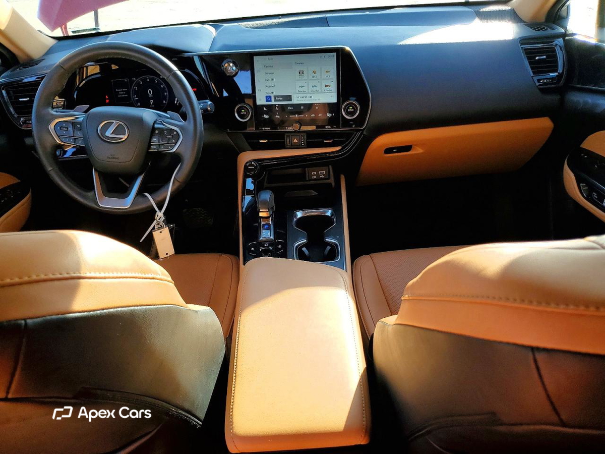 Lexus NX 2024