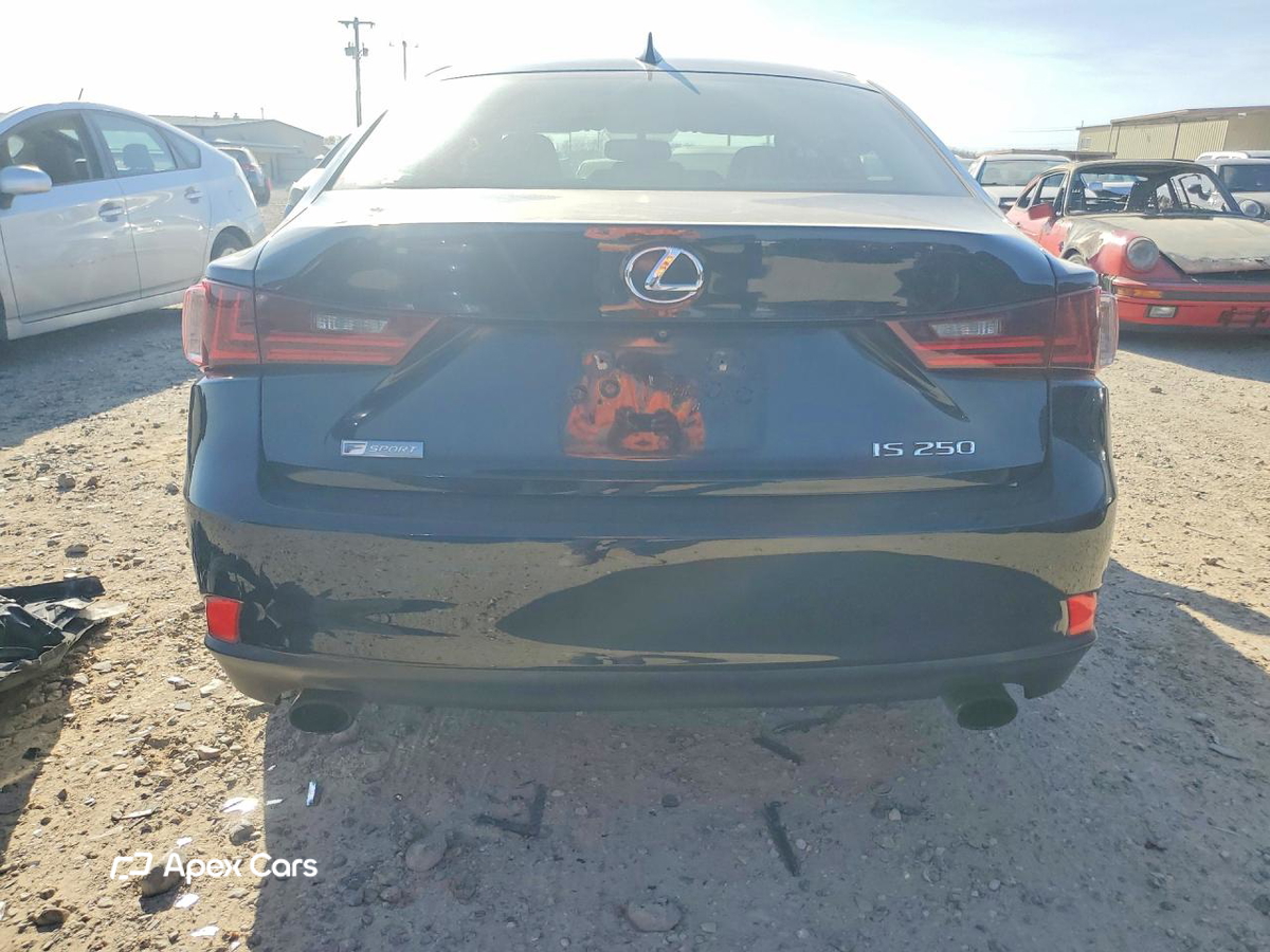 Lexus IS 2015