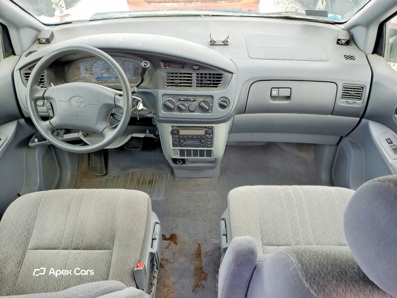 Toyota Sienna 2003
