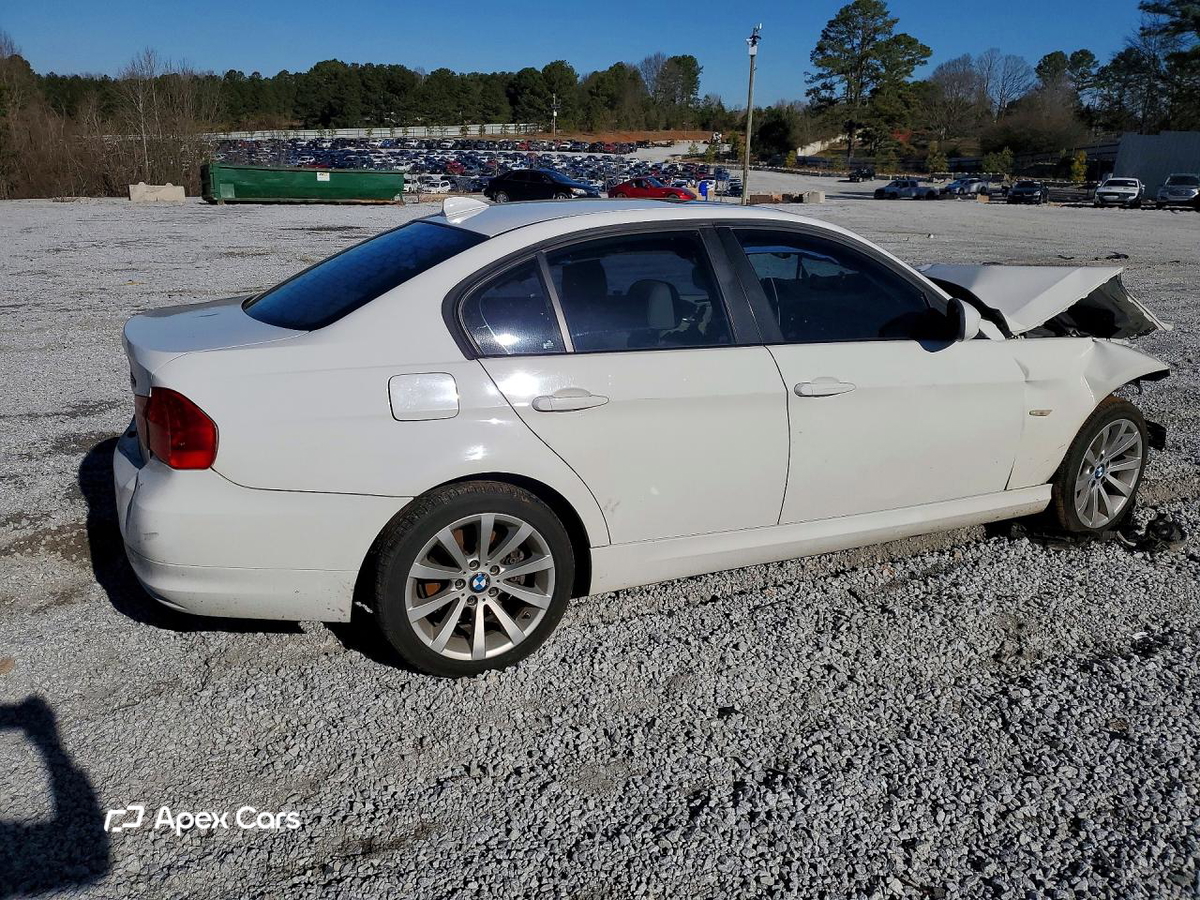 BMW Series 3 2011