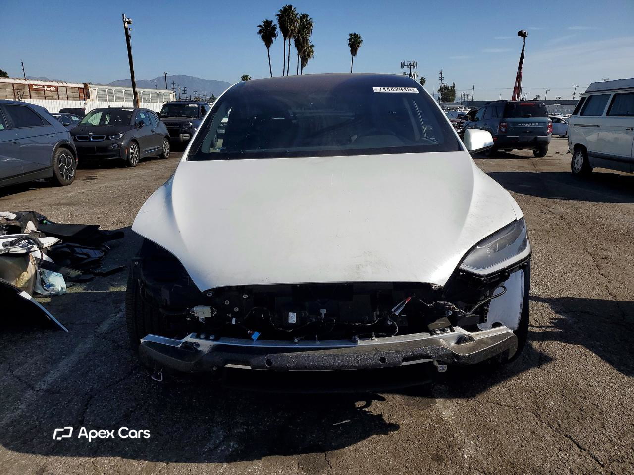 Tesla Model X 2025