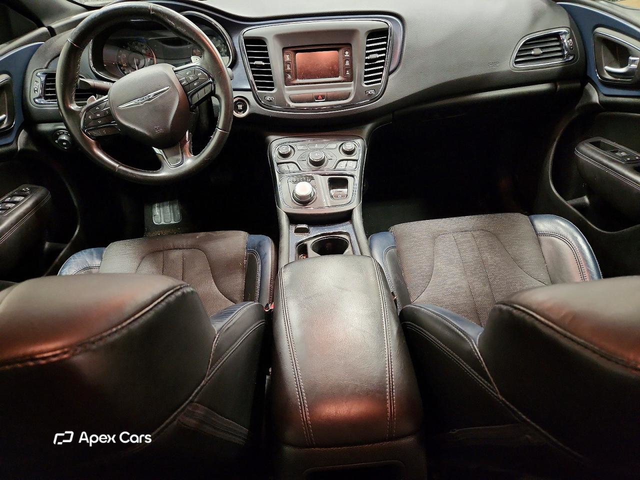 Chrysler 200 2015