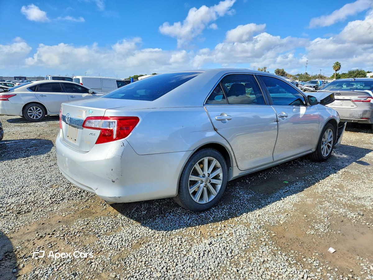 Toyota Camry 2012