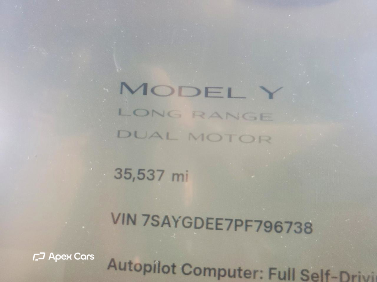 Tesla Model Y 2023