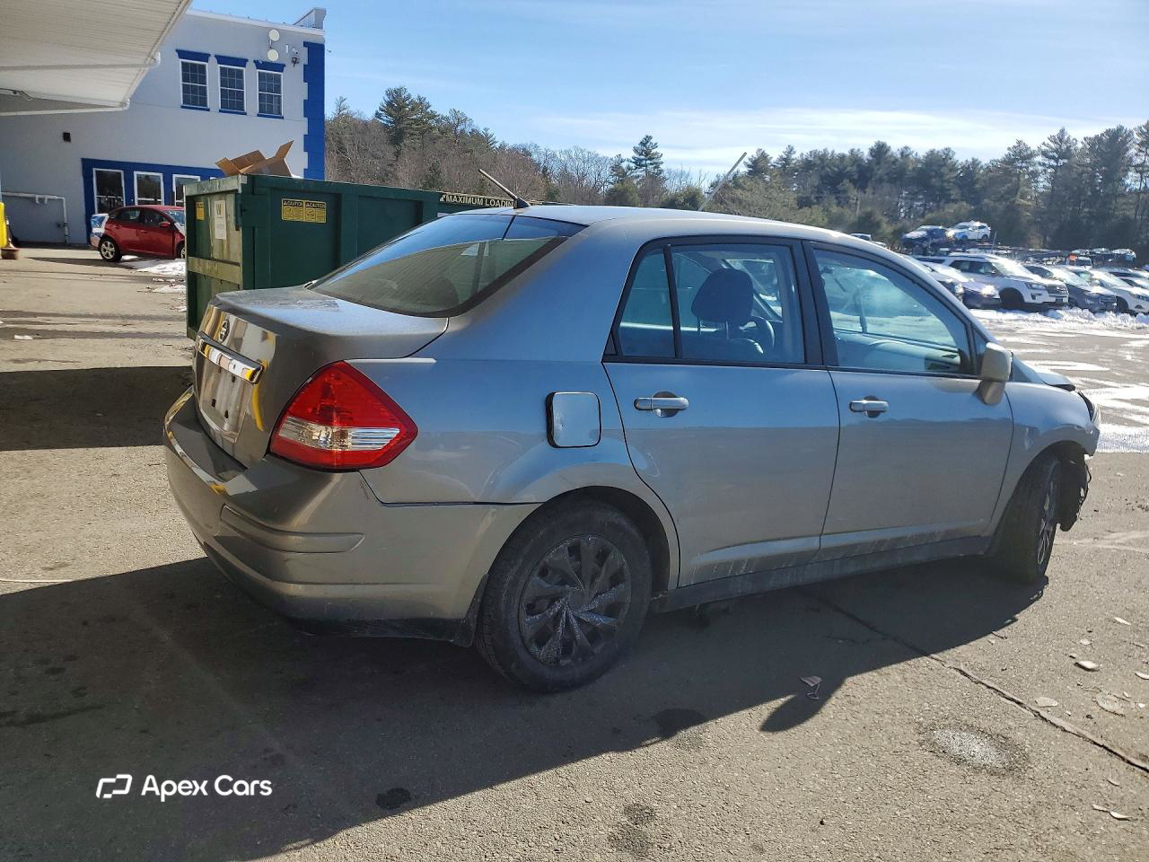 Nissan Versa 2011