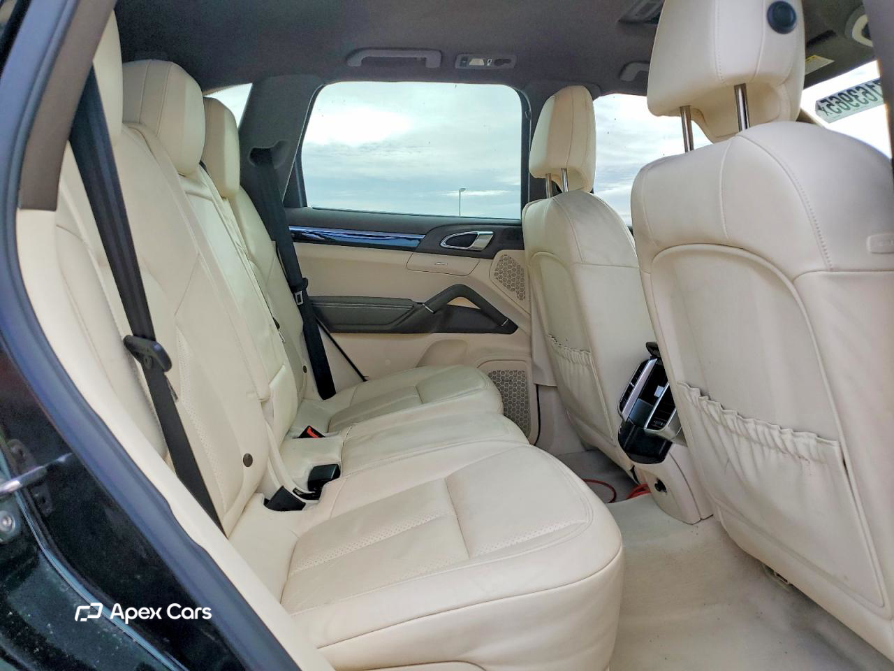 Porsche Cayenne 2011