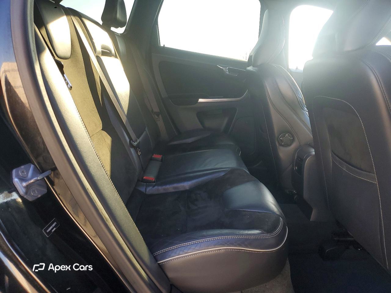 Volvo XC60 2015
