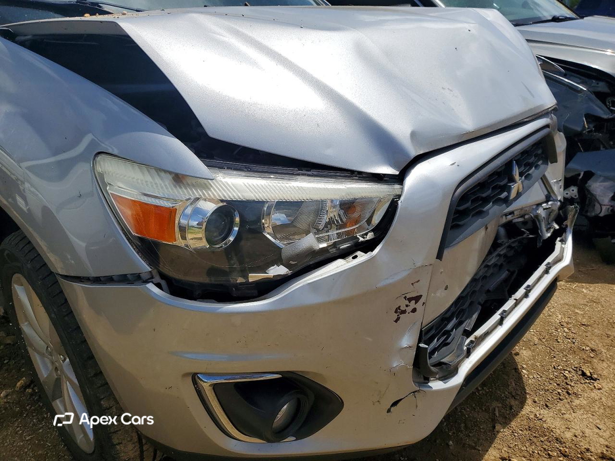 Mitsubishi Outlander 2015