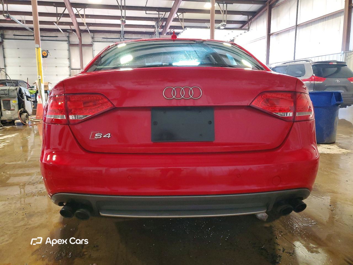 Audi RS4 2011