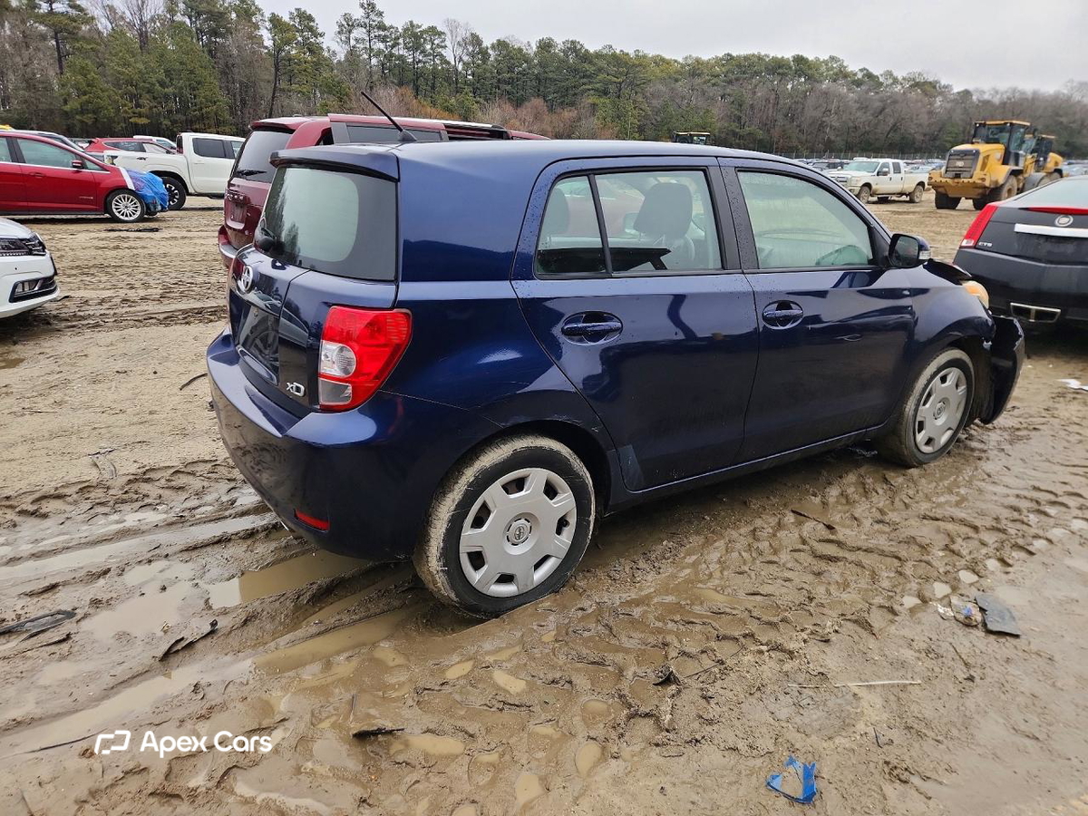 Scion xD 2010