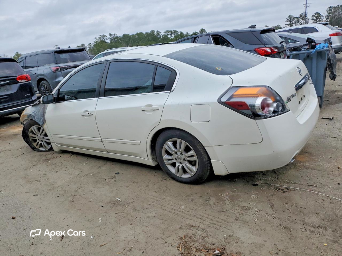 Nissan Altima 2010