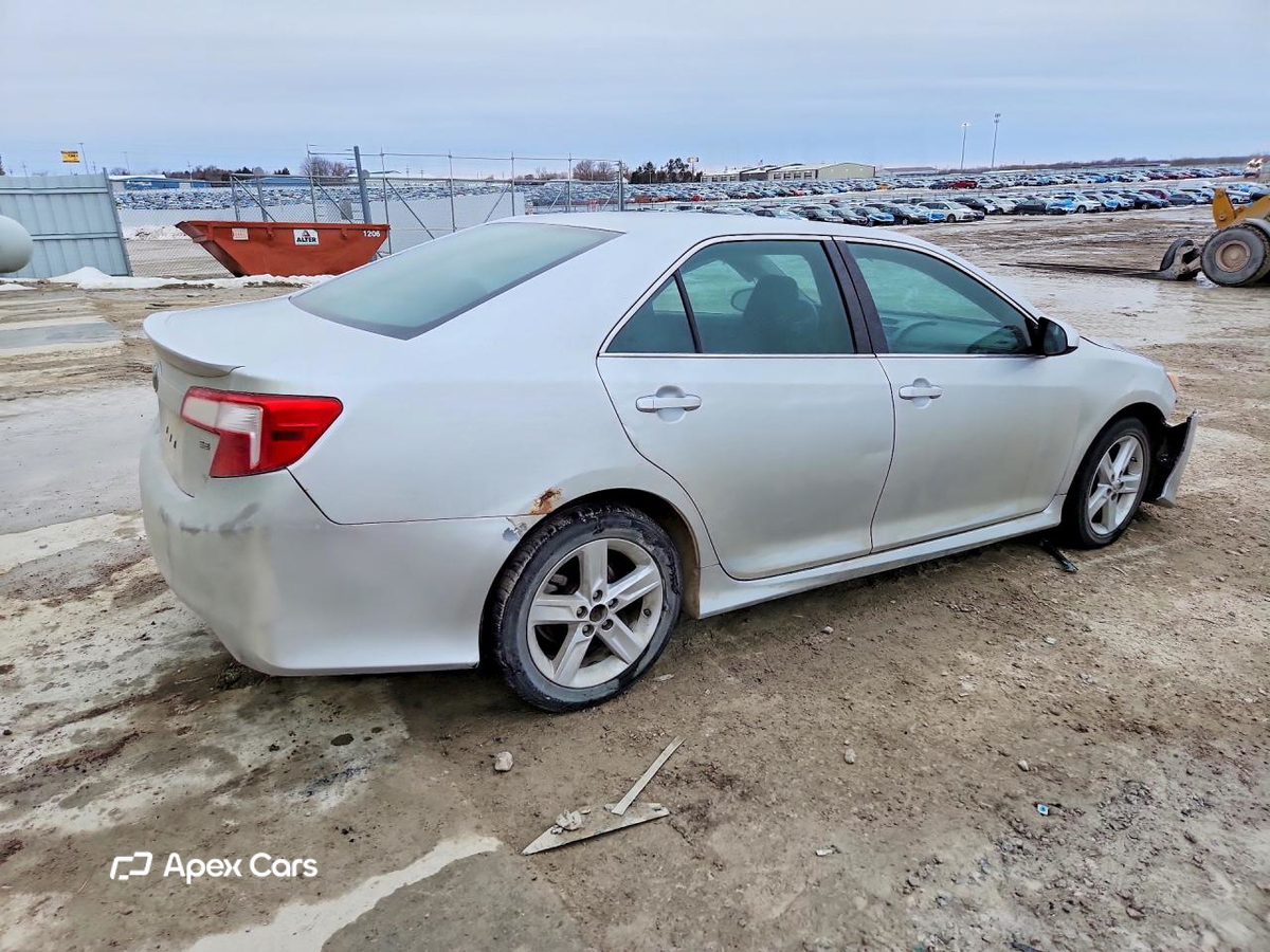 Toyota Camry 2012