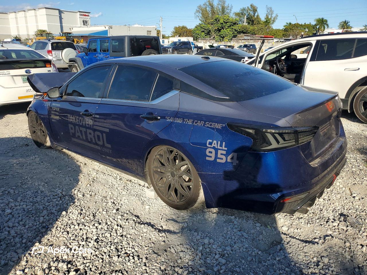 Nissan Altima 2021