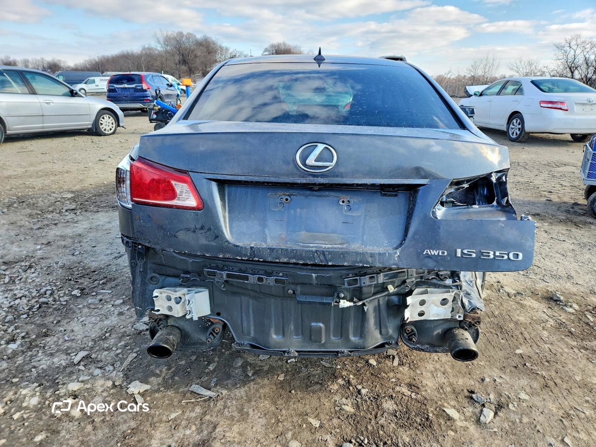 Lexus IS 2011