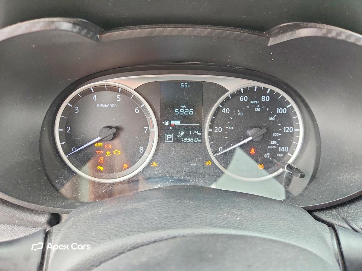 Nissan Versa 2021
