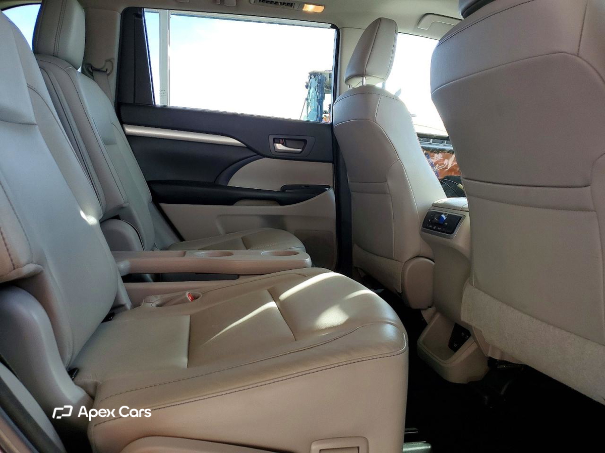 Toyota Highlander 2017