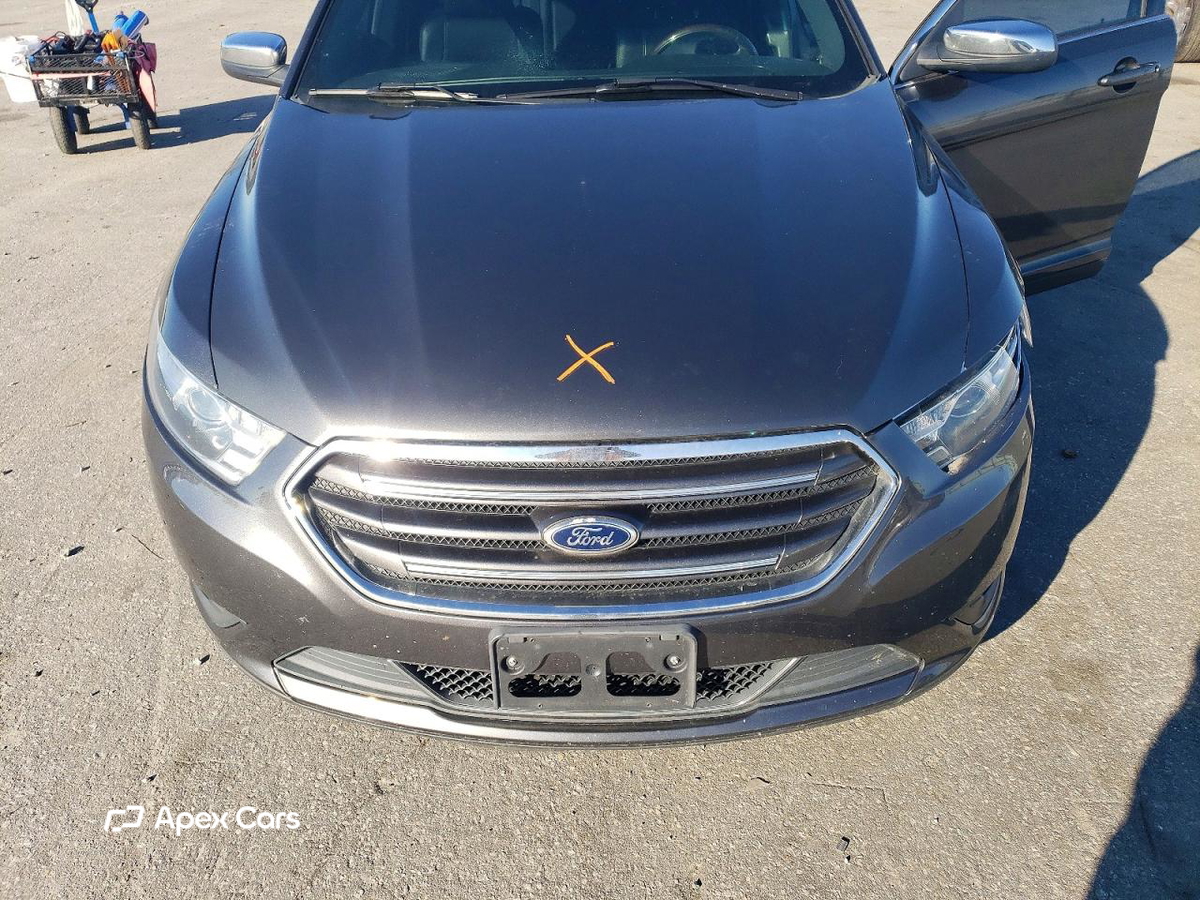 Ford Taurus 2015