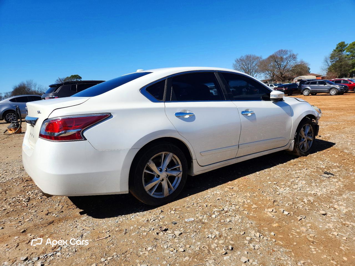 Nissan Altima 2015