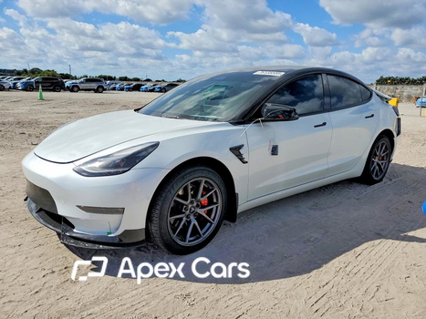 Tesla Model 3 2022 - Image 1 of 13
