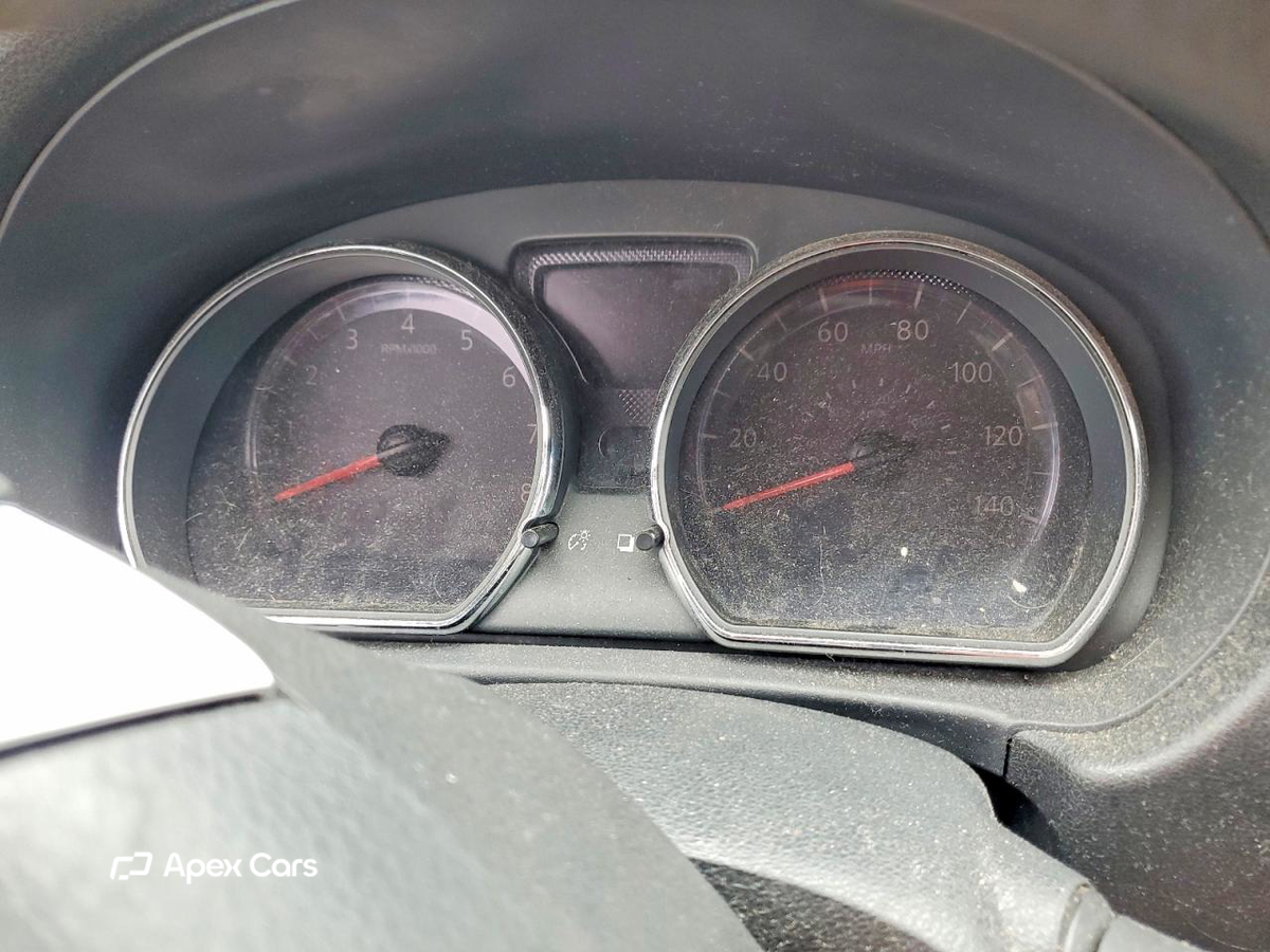 Nissan Versa 2015