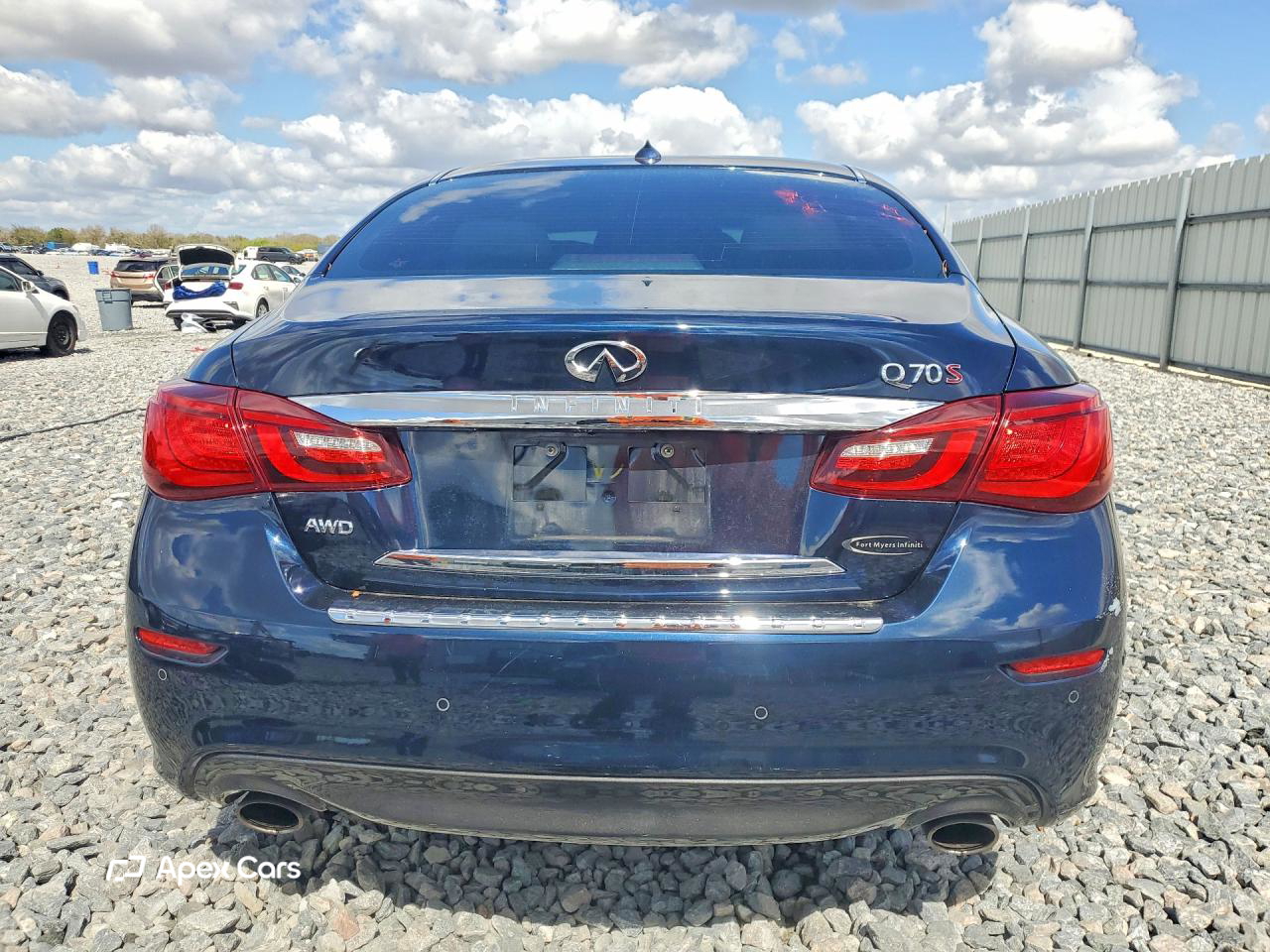 Infiniti Q70 2018