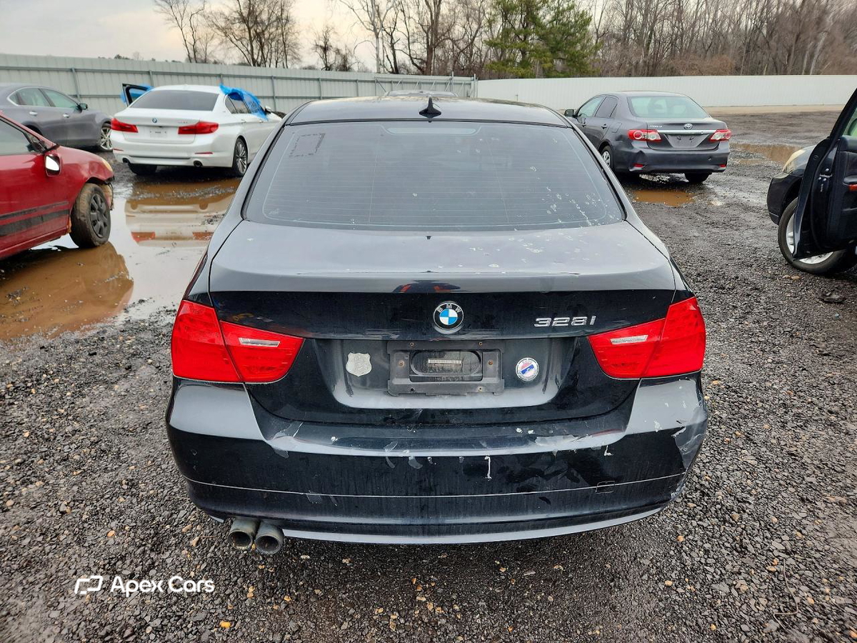 BMW Series 3 2011