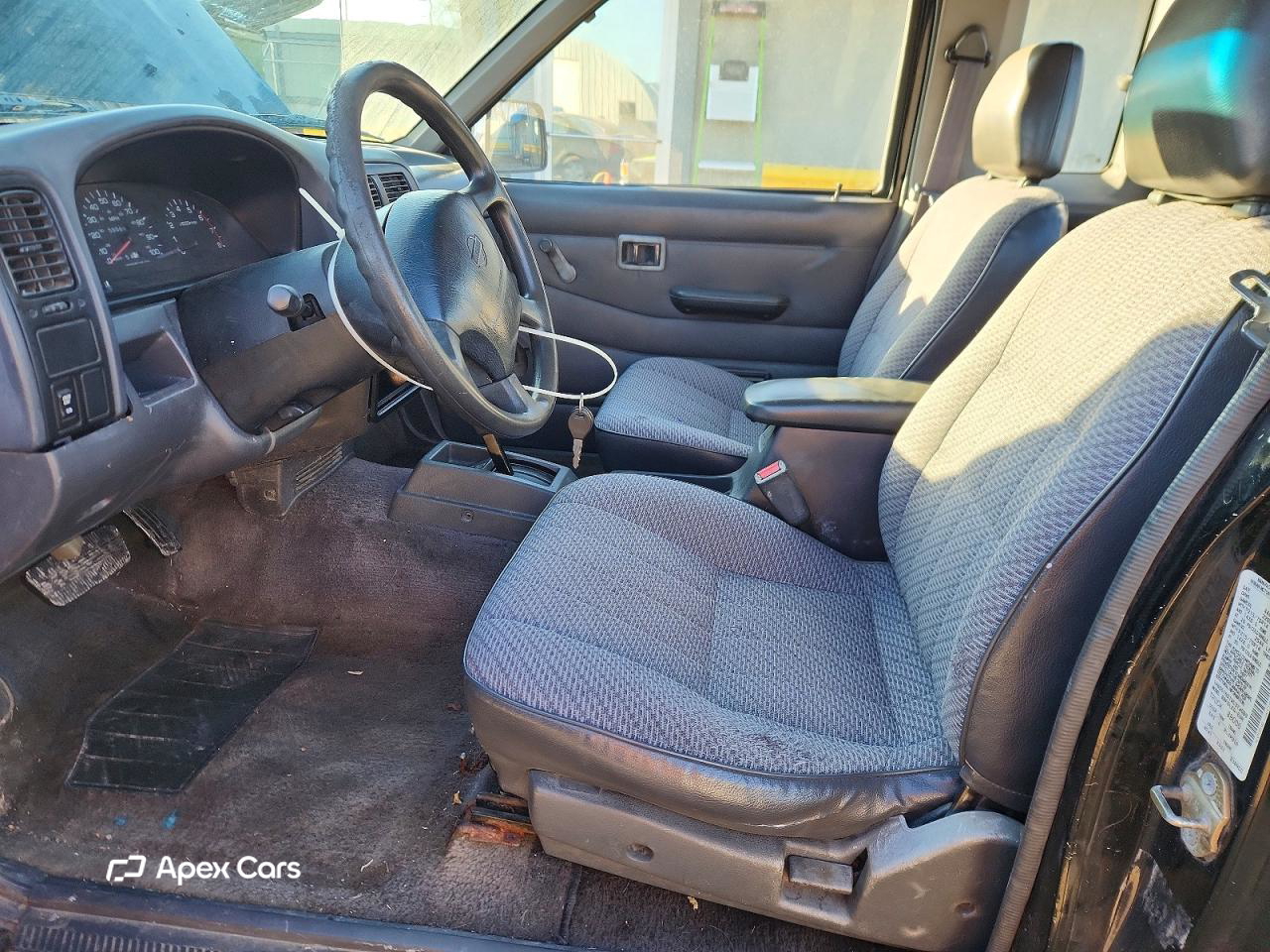 Nissan  1997