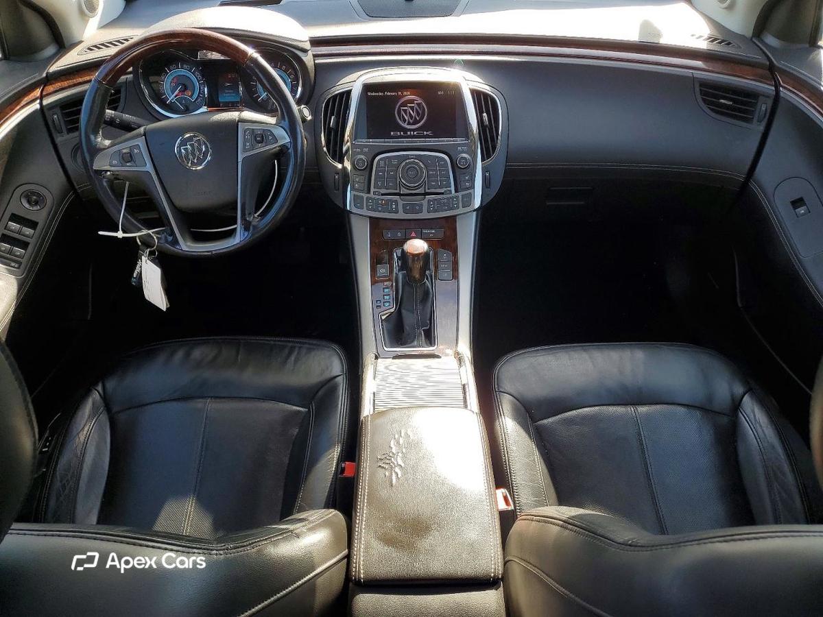 Buick LaCrosse 2011