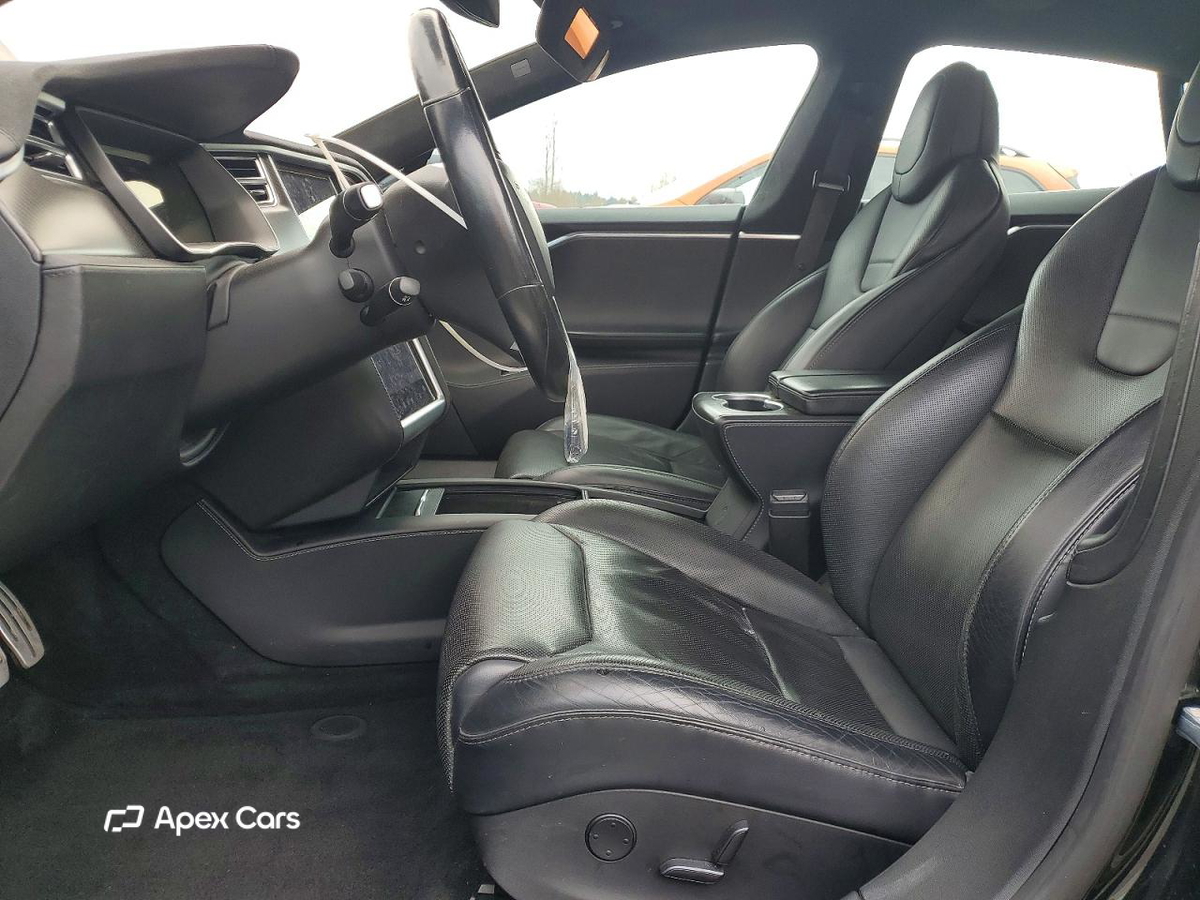 Tesla Model S 2016