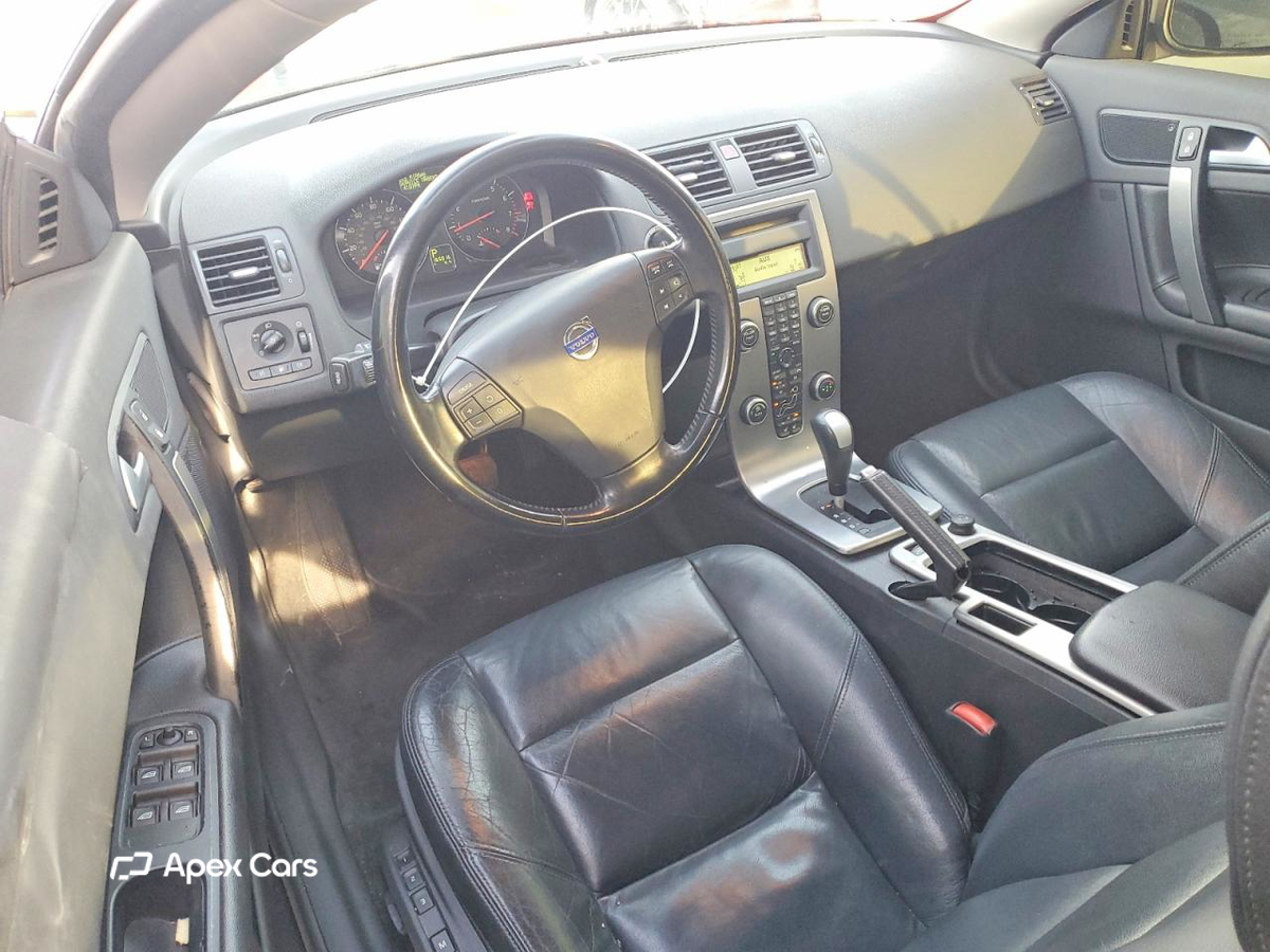 Volvo C70 2010