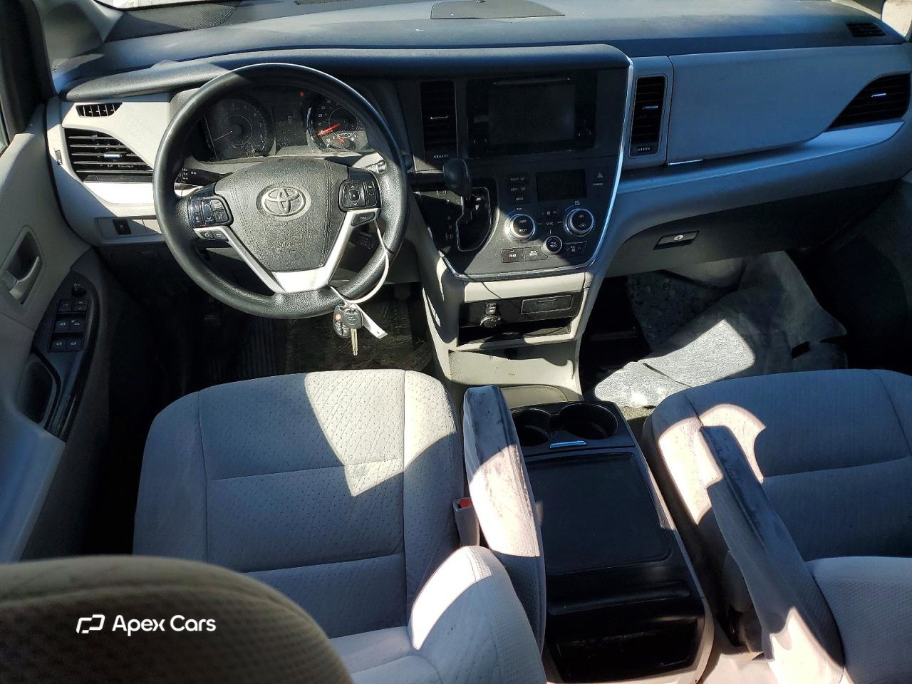 Toyota Sienna 2017
