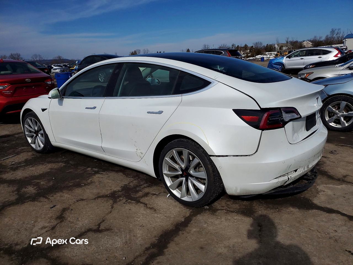 Tesla Model 3 2020
