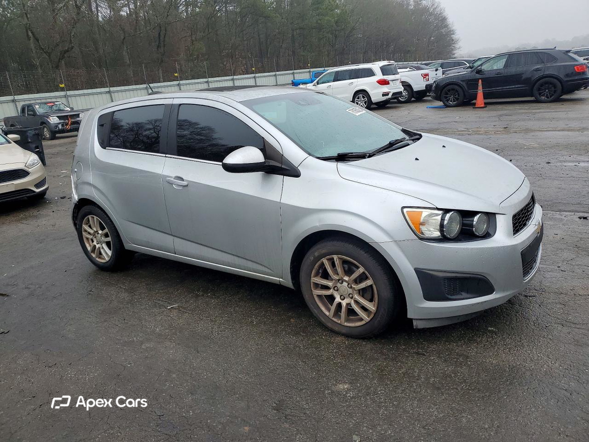 Chevrolet Sonic 2015