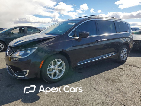 Chrysler Pacifica 2017 - Image 1 of 13