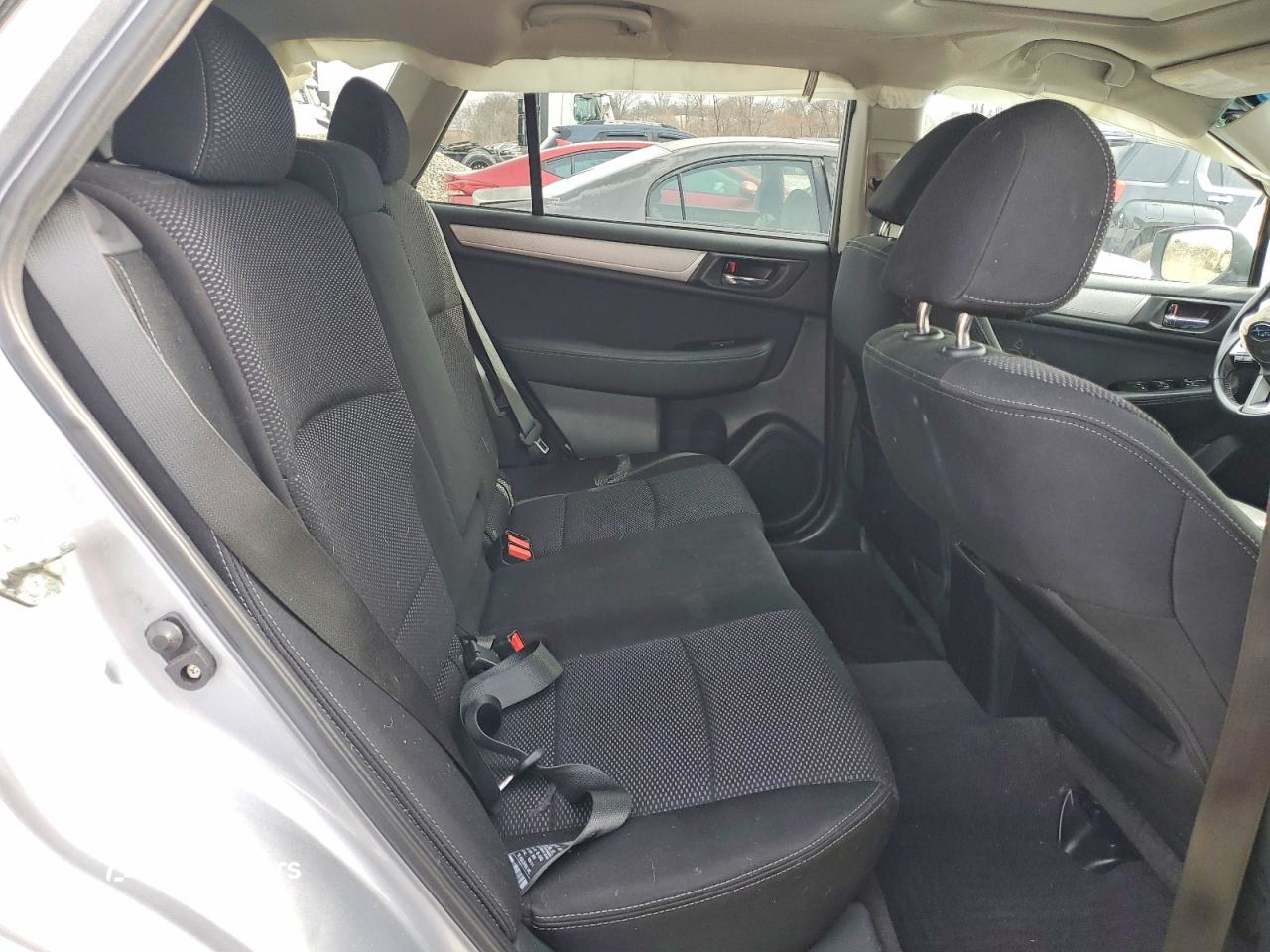 Subaru Outback 2015