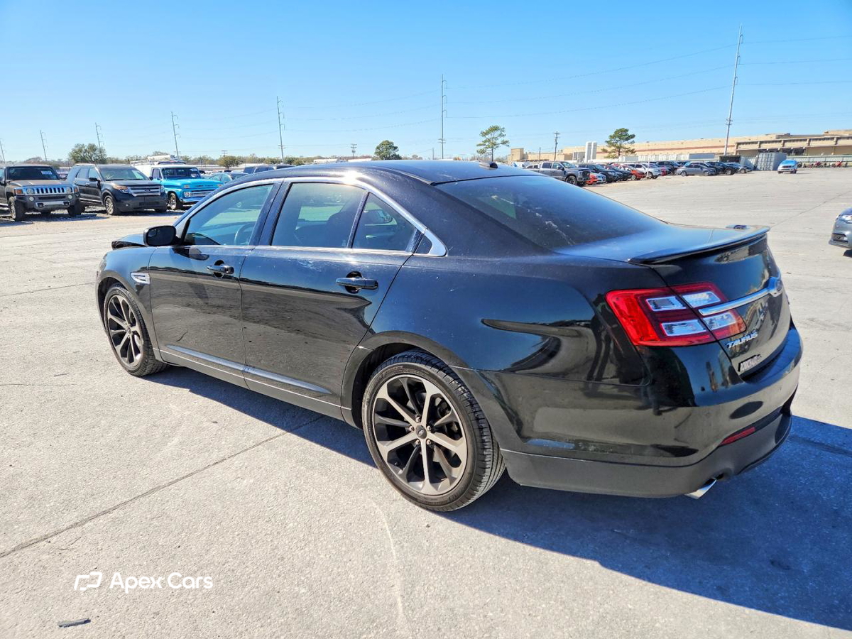 Ford Taurus 2016