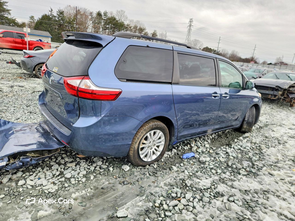 Toyota Sienna 2015