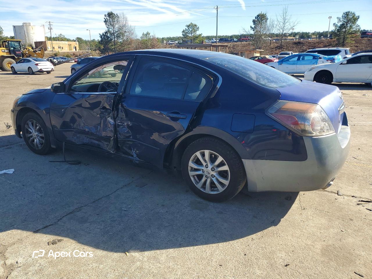 Nissan Altima 2012