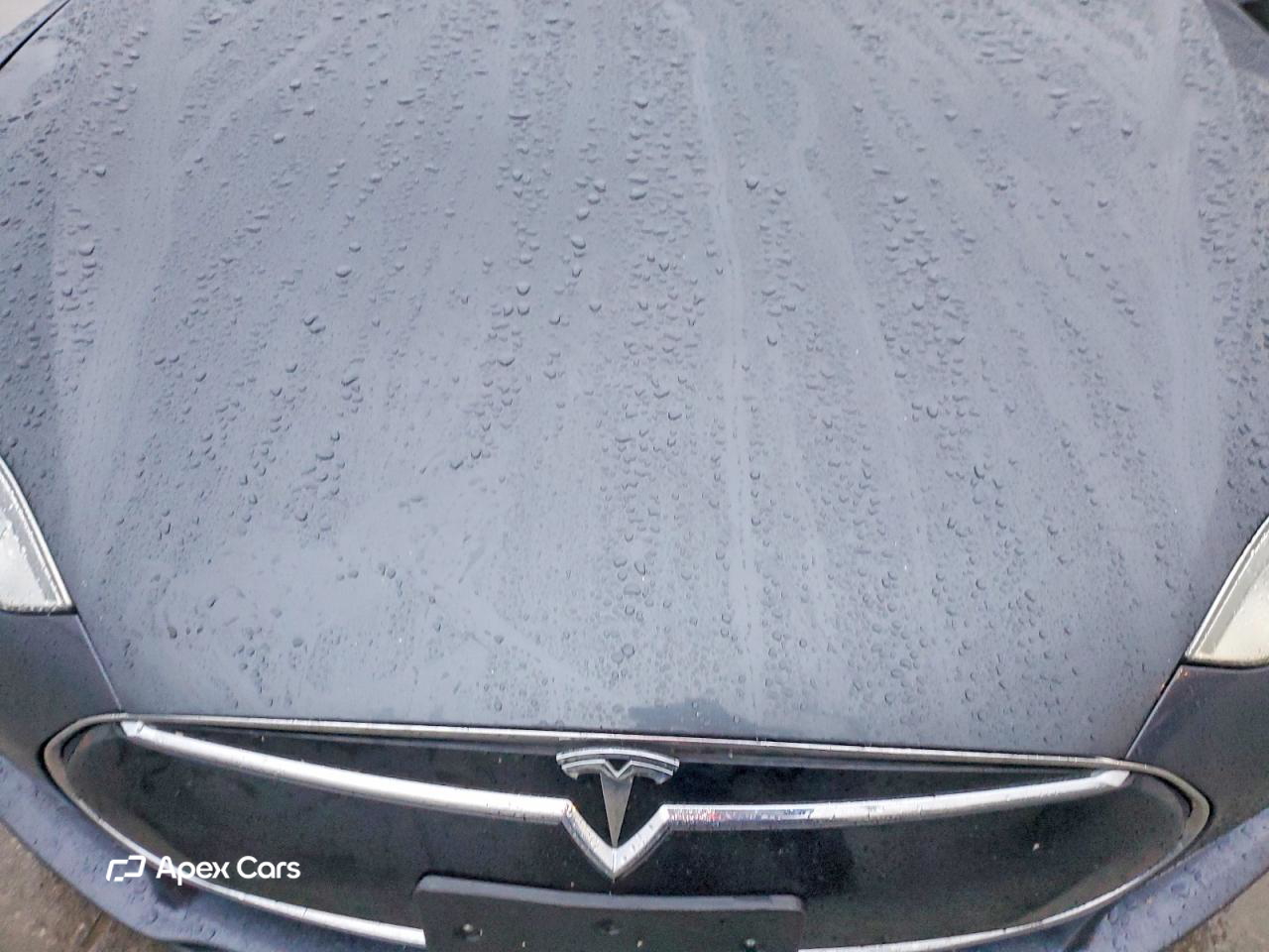 Tesla Model S 2016