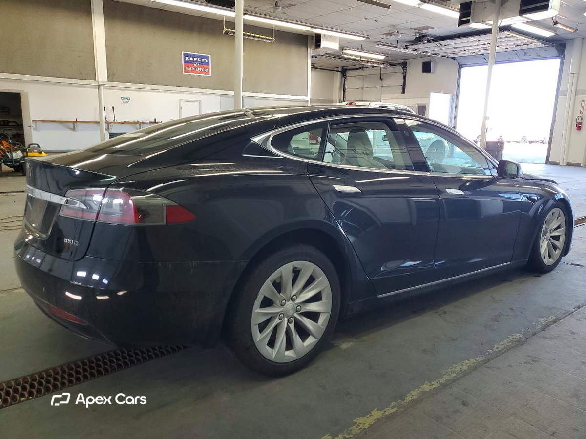 Tesla Model S 2017