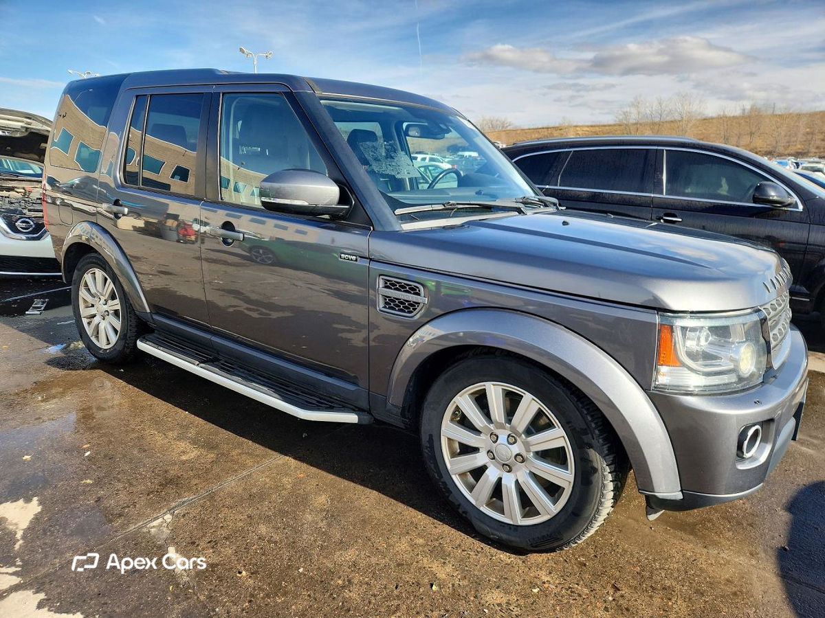 Land Rover LR4 2016