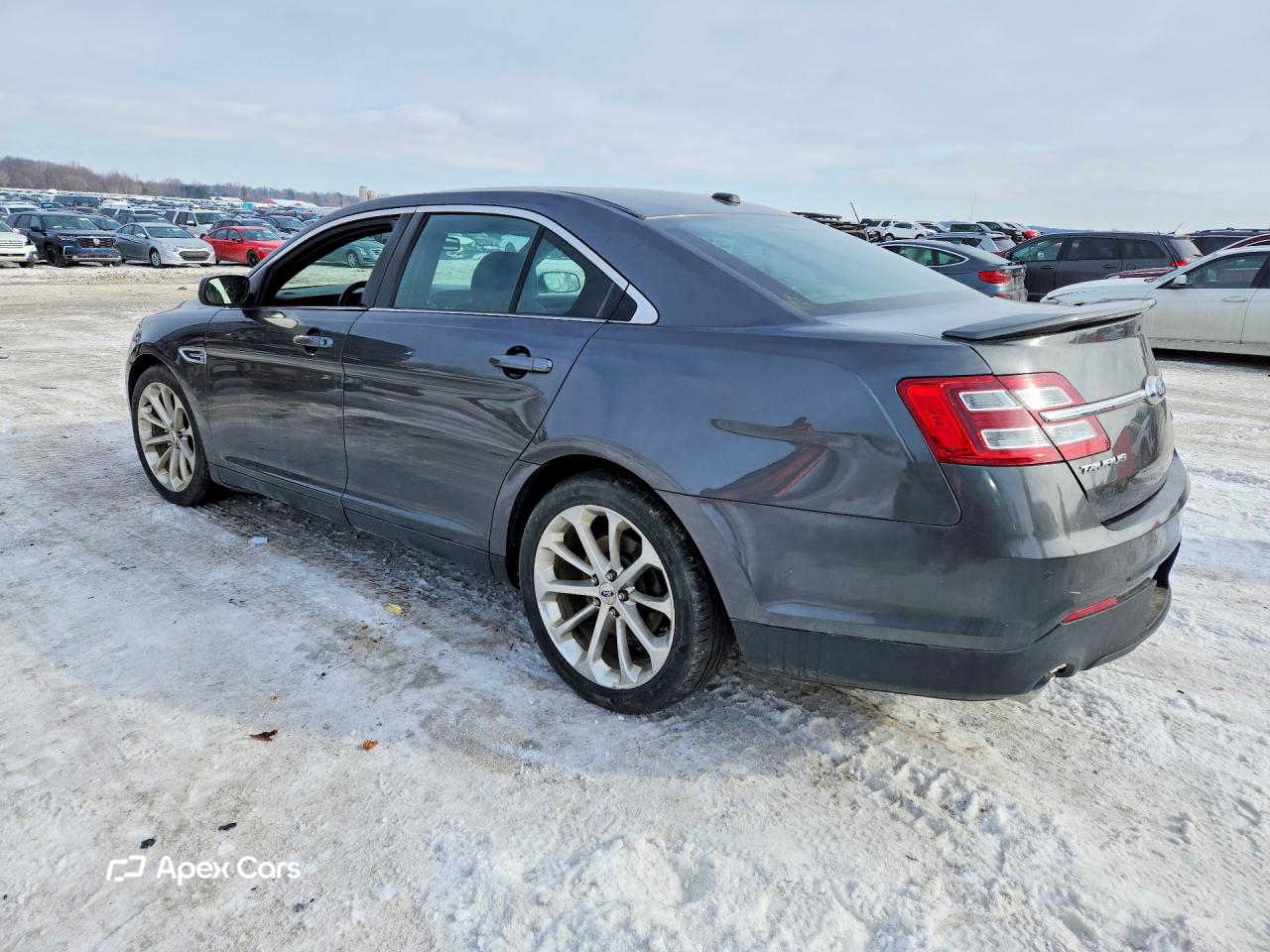 Ford Taurus 2019