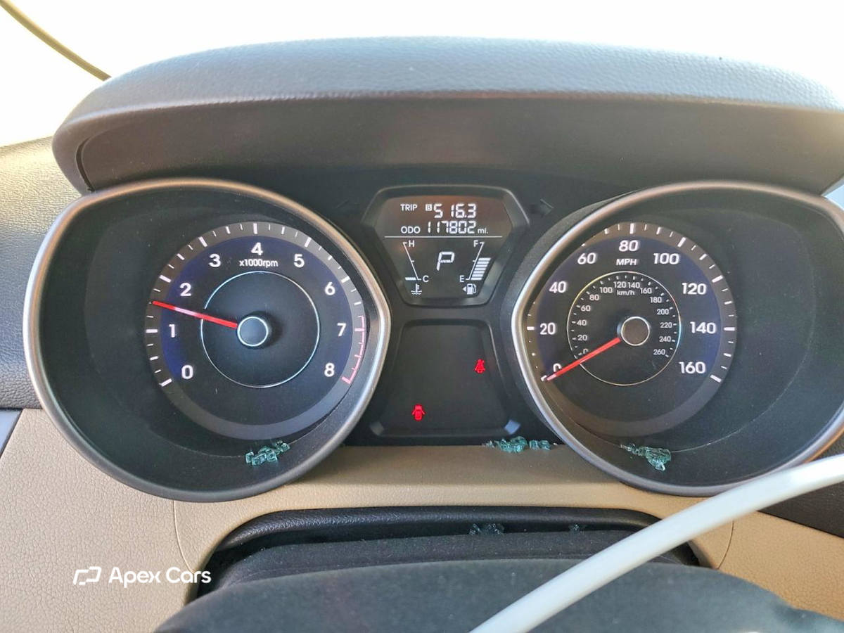 Hyundai Elantra 2013