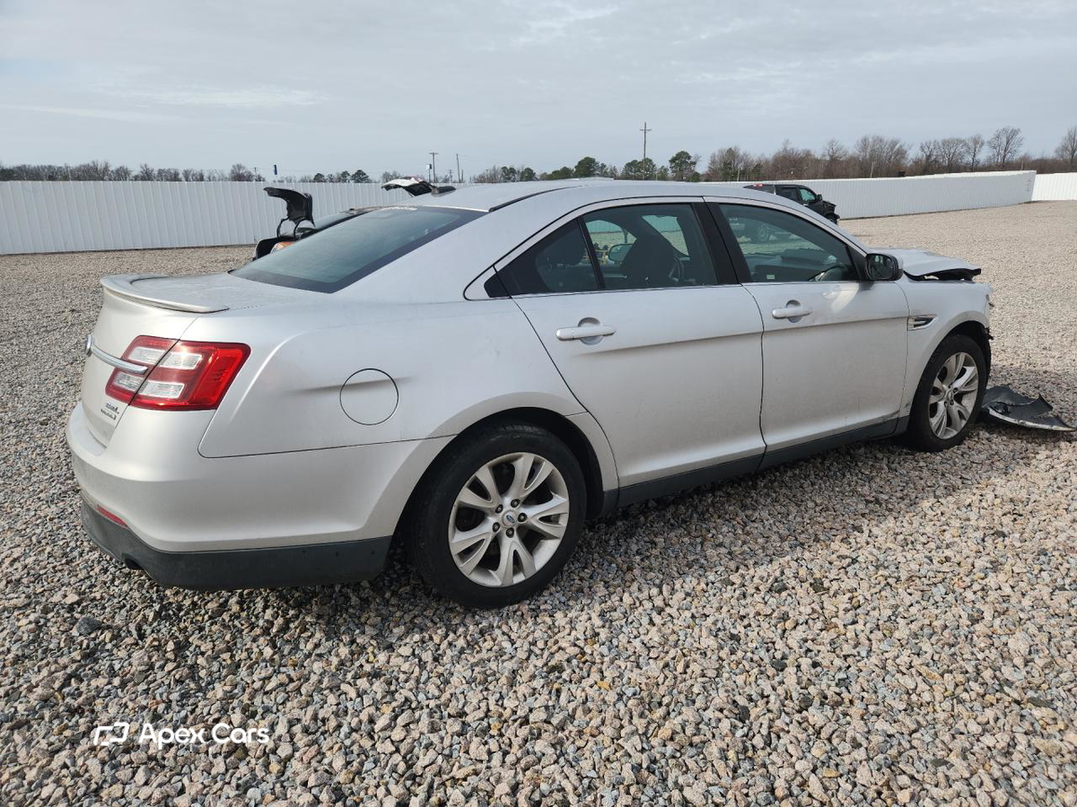 Ford Taurus 2013