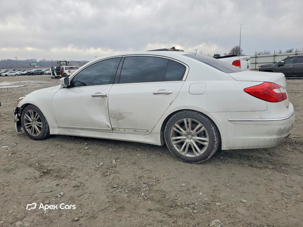 Hyundai Genesis 2012