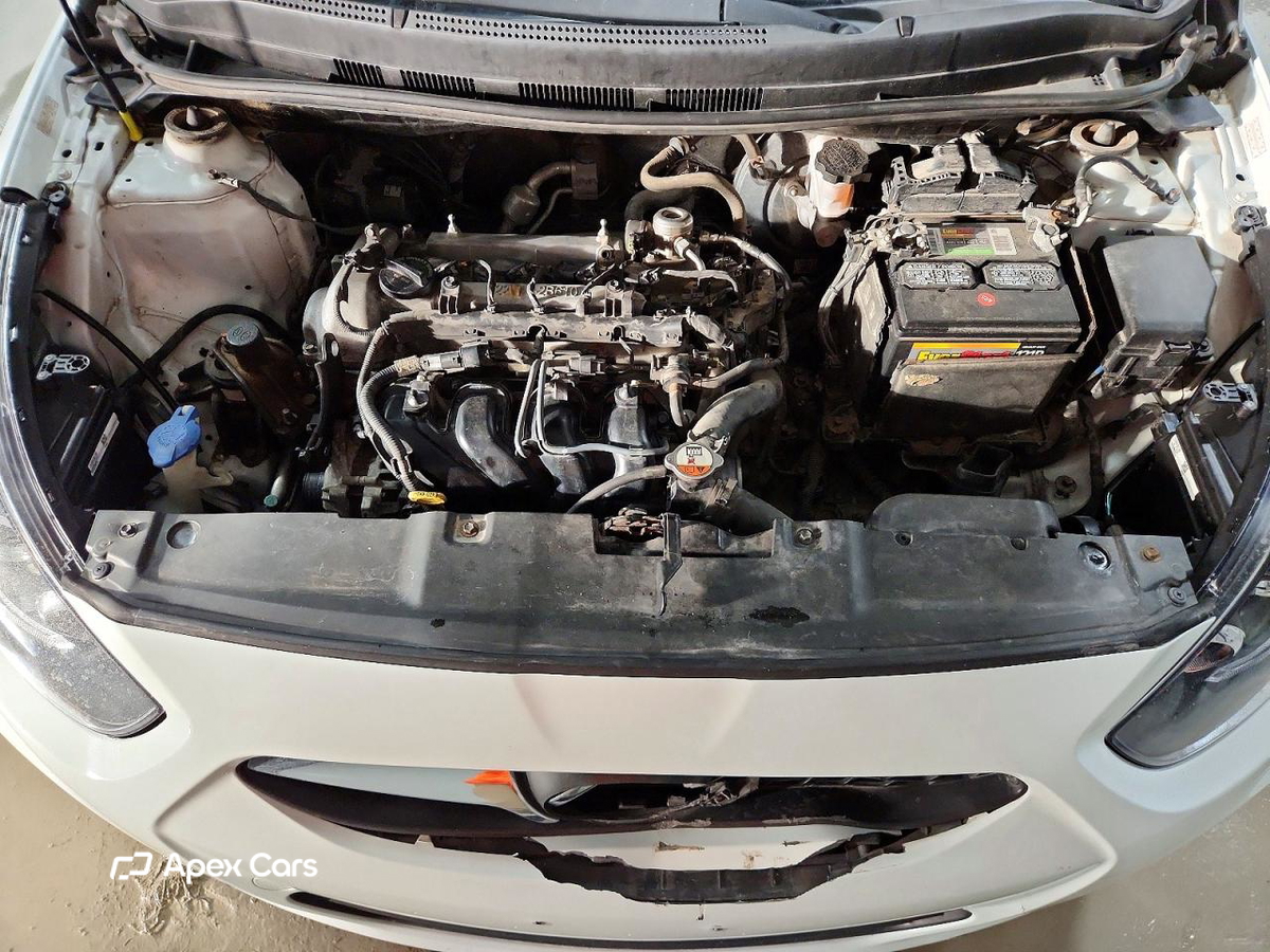 Hyundai Accent 2013