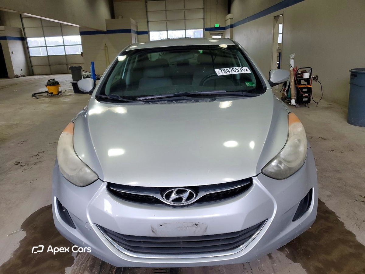 Hyundai Elantra 2013